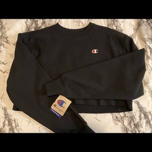 Champion Women’s Cropped Sweatshirt